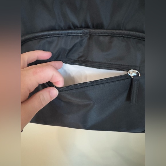 NWOT black lunch bag/work tote multi-pocket crossbody or shoulder strap bag - Picture 11 of 15